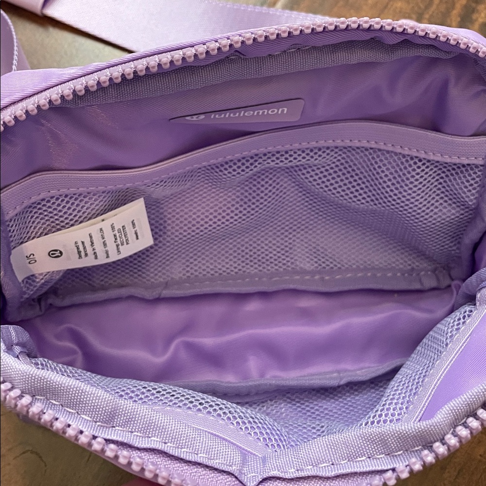 Lululemon Athletica Crossbody Belt Bag - Picture 6 of 8